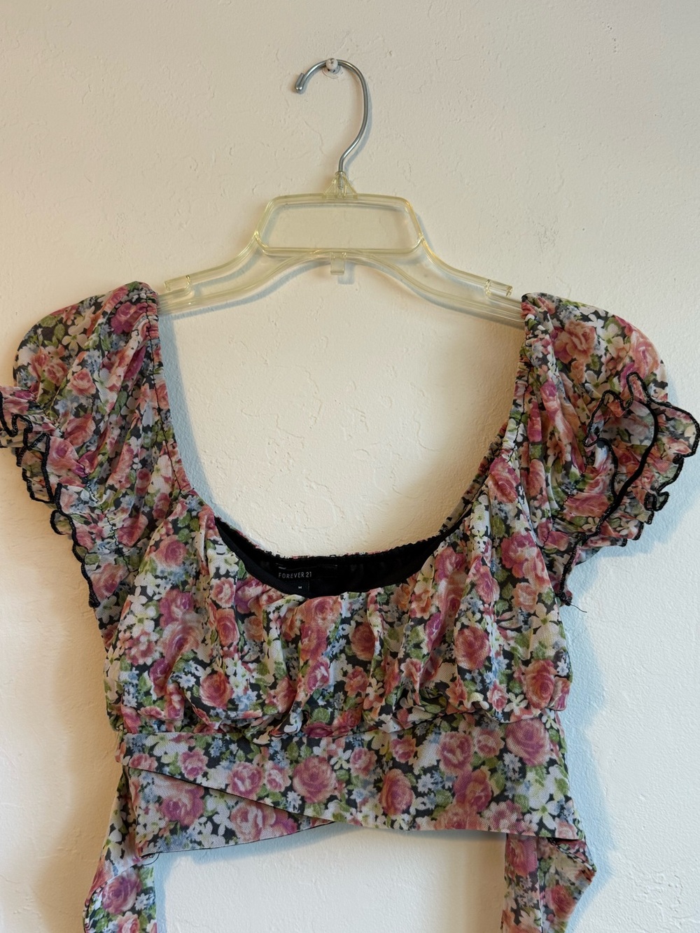 Forever 21 Pink Floral Ruffle Tie-Back Crop Top